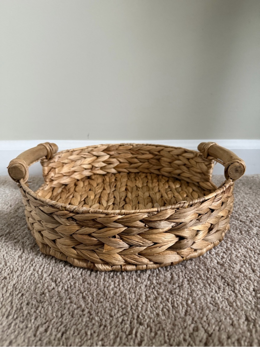 Round Natural Woven Seagrass Storage Basket with Handles